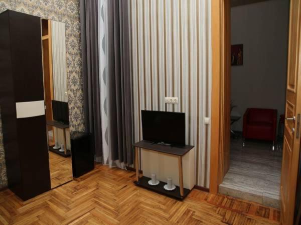 Бутик-Отель Белый Дом Балерины Sukhumi Ngoại thất bức ảnh